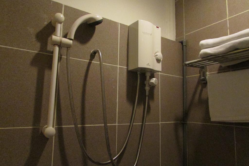 Meriton Khách sạn 2*