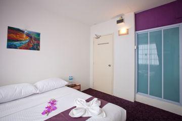 Khách sạn Meriton Singapore